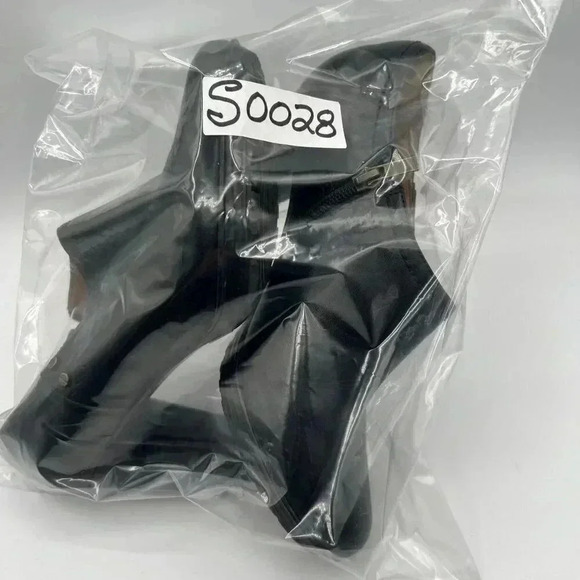 Clarks Lida Palmer Black Leather Stacked Heel Ankle Dress Bootie Womens Size 9 M - Picture 13 of 13